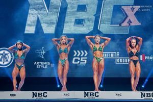 WOMEN'S PHYSIQUE